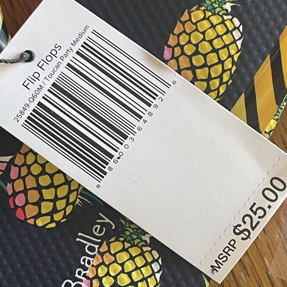 Vera Bradley toucan party flip flop sandal M 7/8 - Picture 11 of 13